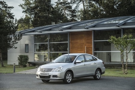 Nhàn nhạt Nissan Almera - 18 Nhật Minh